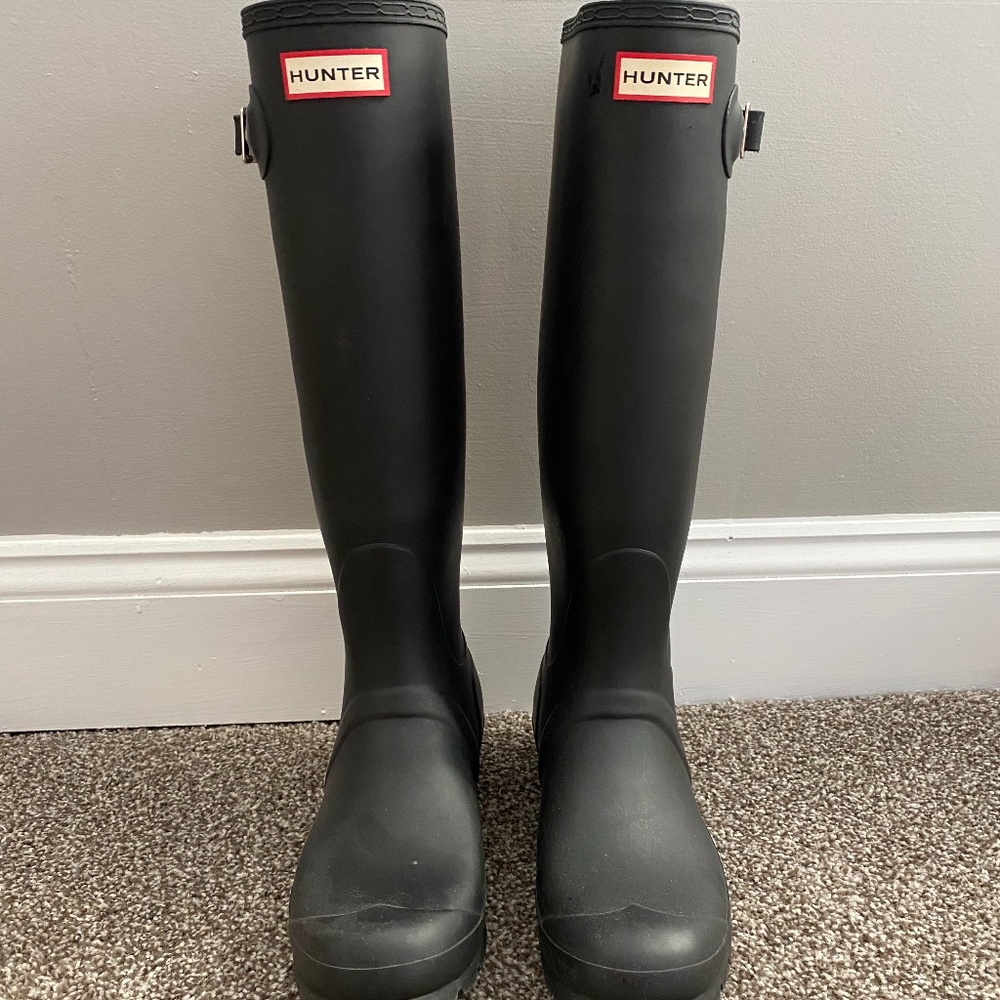 Hunter Rain Boots - 8